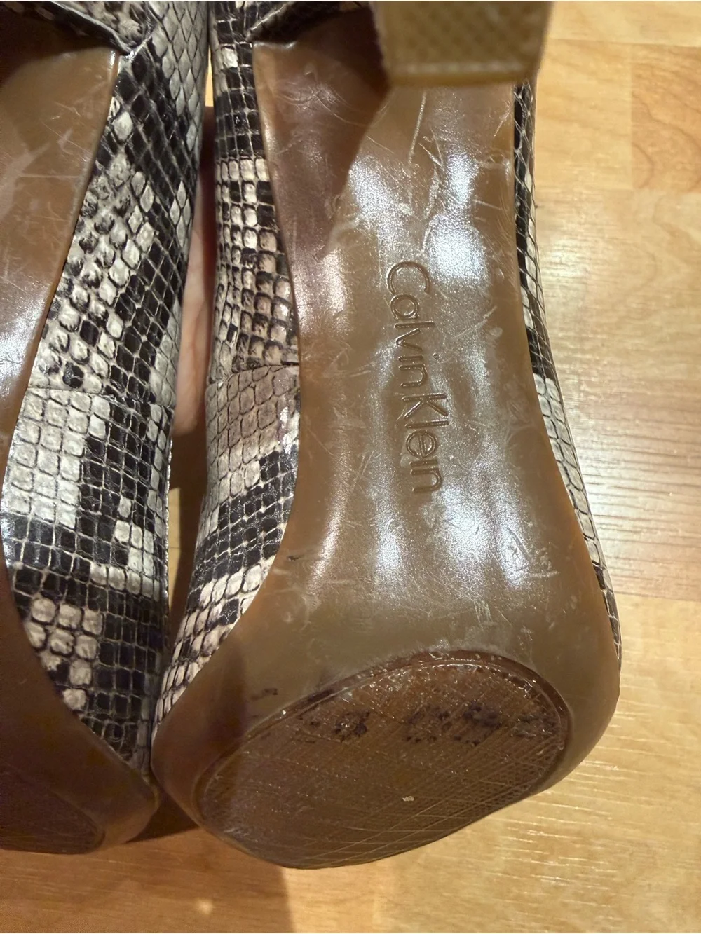Calvin Klein Snake-Print Pointed Toe Pumps - Black & Gray size 8M